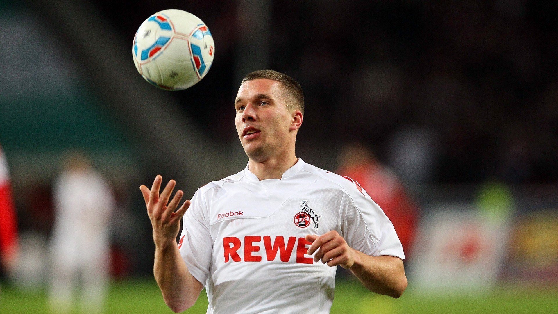 门迪之夜,德甲争冠战中的个人英雄主义诗篇