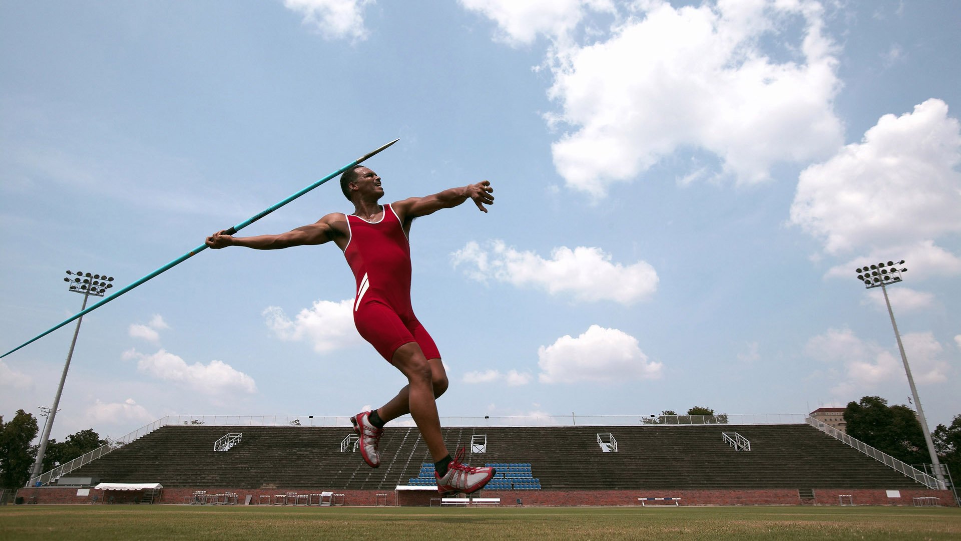 阿圭罗一锤定音，美国队战术完胜挪威，关键先生改写比赛走向